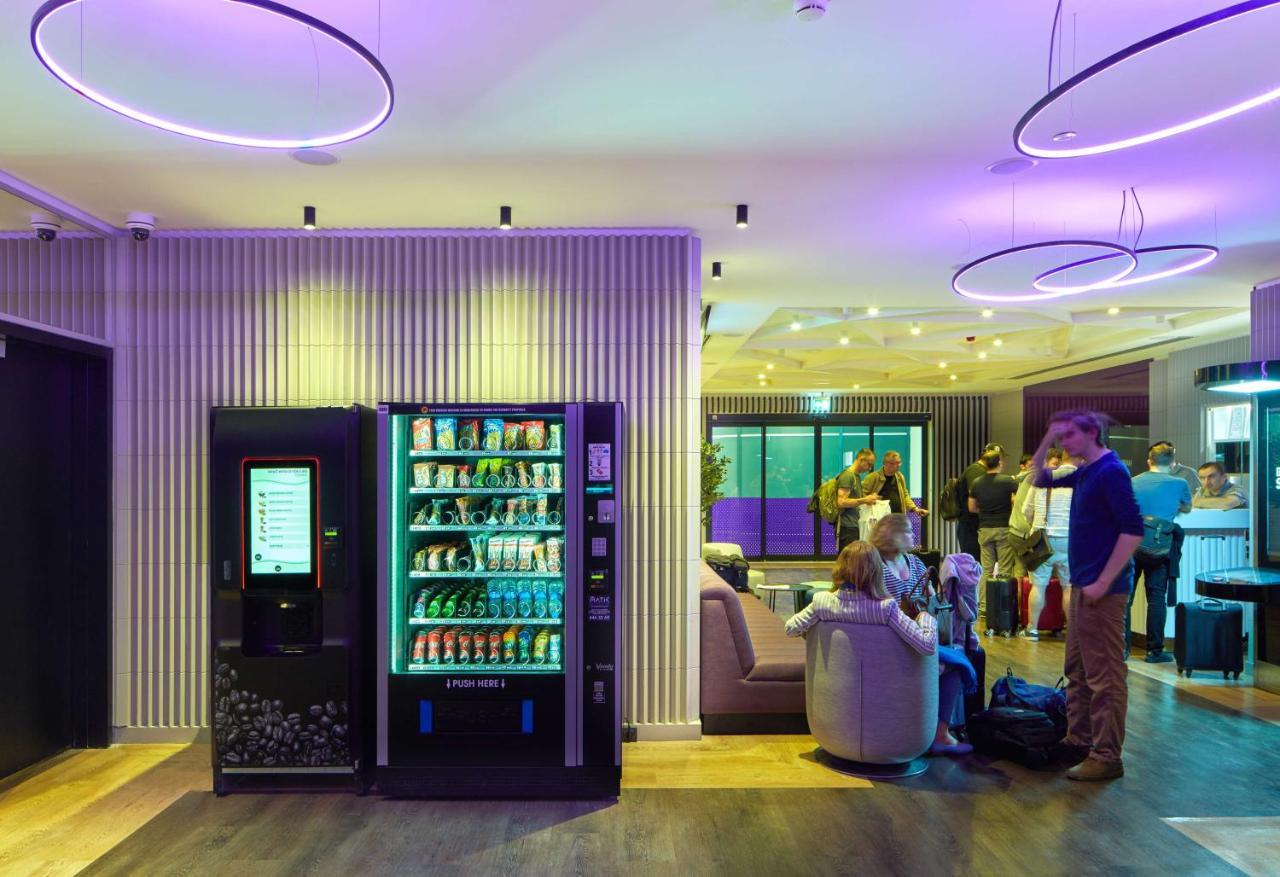 Отель в аэропорту стамбула. YOTEL Air Стамбул. YOTELAIR Istanbul Airport. Отель YOTELAIR Istanbul Airport Airside.